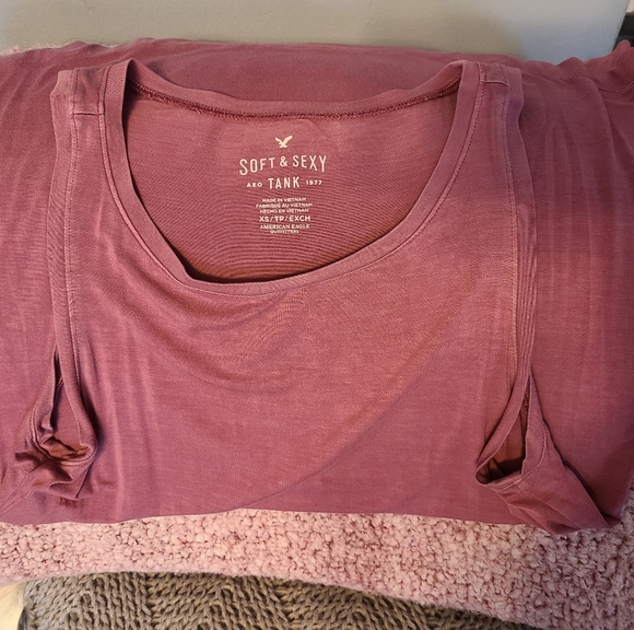 Pink Tank - Picture 2 of 2